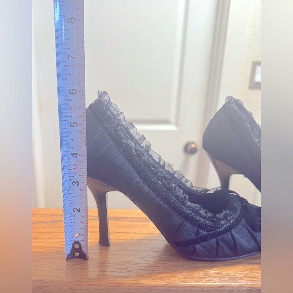 Rue21 Black Ruffled Flats - Picture 6 of 6